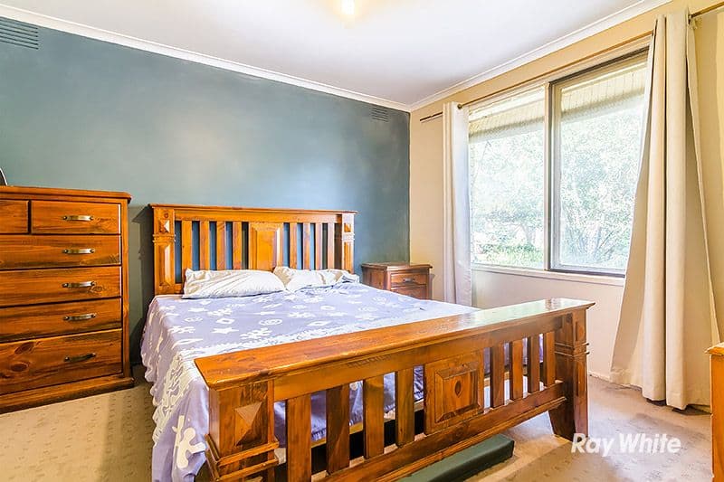 33 Clairmont Avenue, Cranbourne VIC 3977, Cranbourne - Thumbnail 5