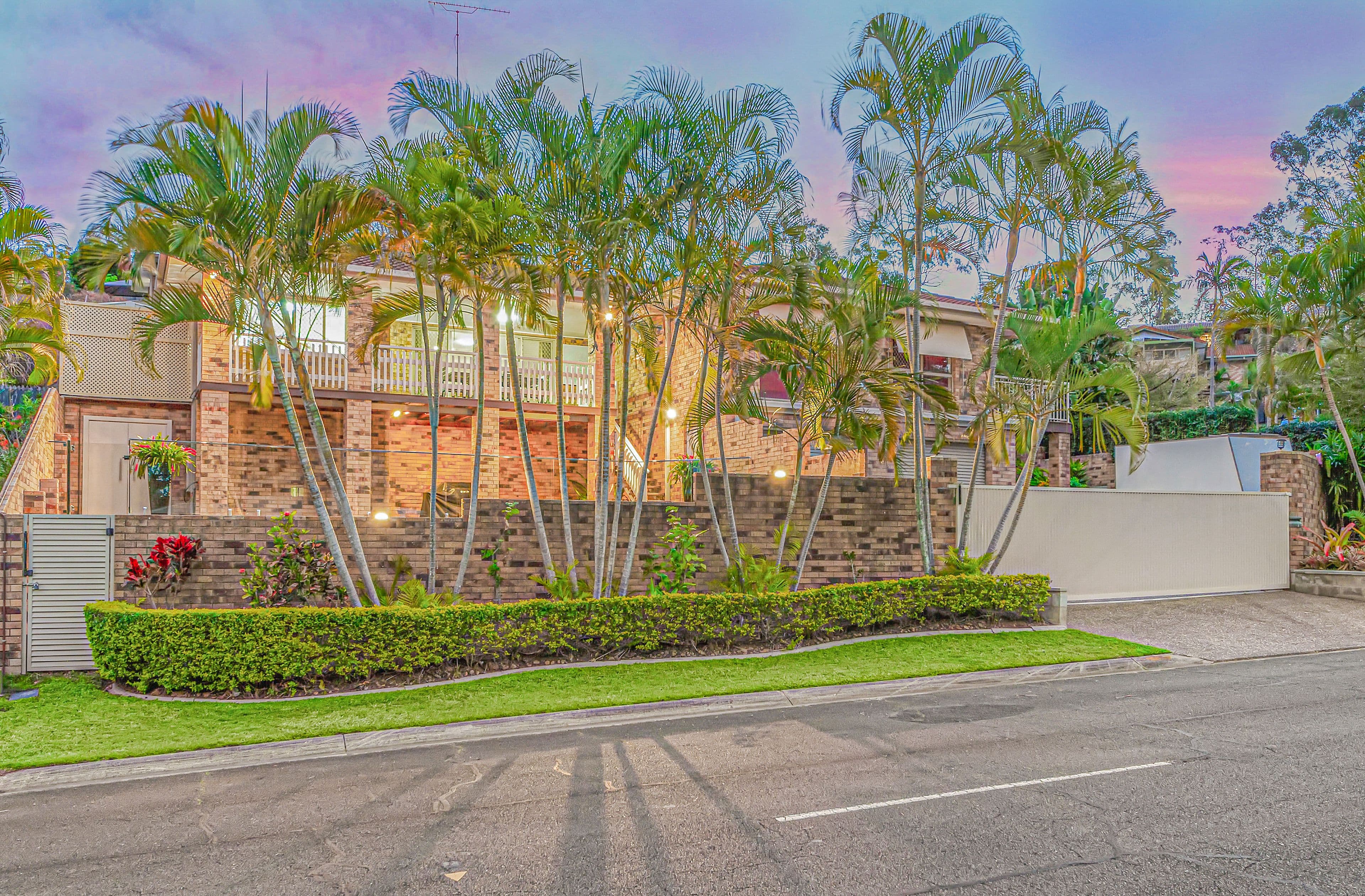2 Rob Roy Court, Highland Park QLD 4211, Highland Park - Thumbnail 2