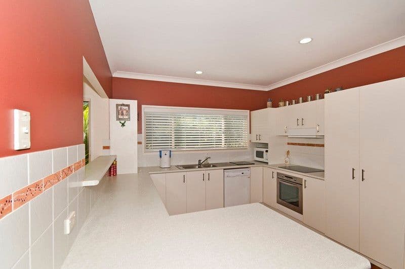 10 Fernleigh Court, Currumbin QLD 4223, Currumbin - Thumbnail 3