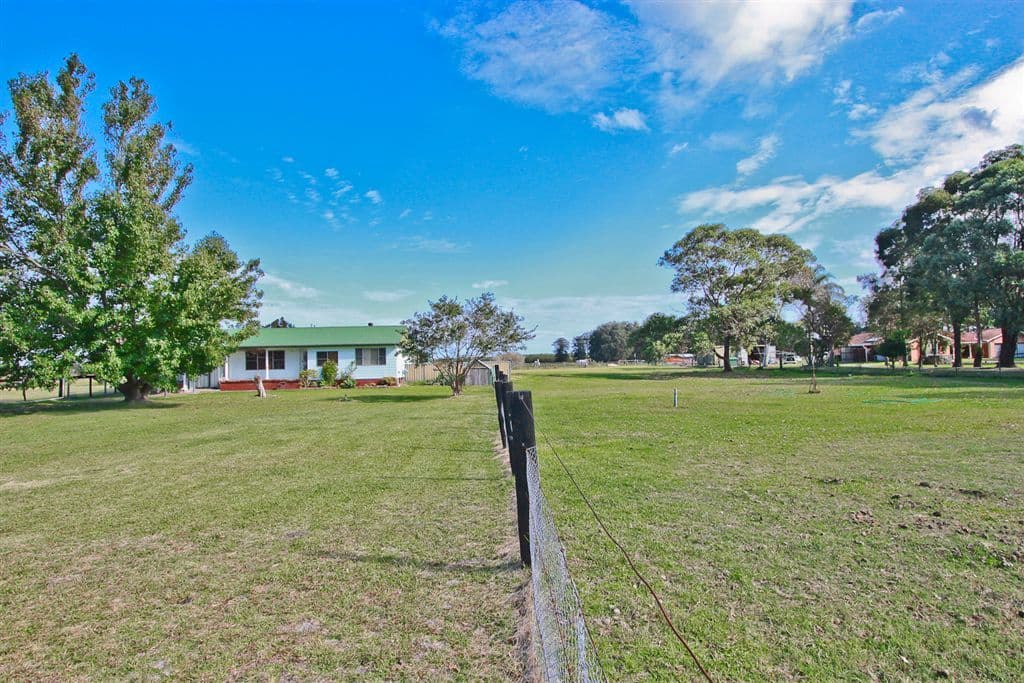 451 Cabbage Tree Road, WILLIAMTOWN NSW 2318, Williamtown - Thumbnail 2