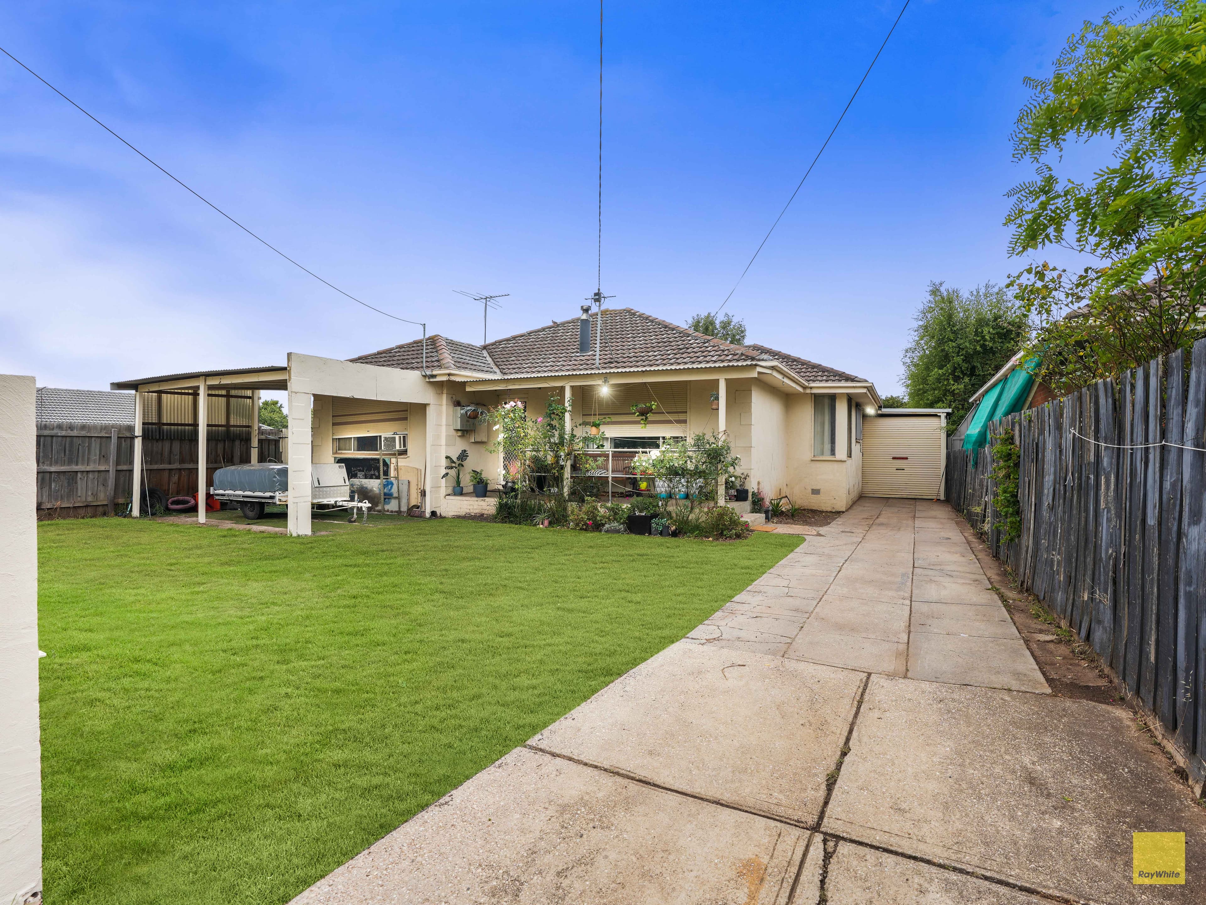 8 Richard Road, Melton South VIC 3338, Melton South - Image 1