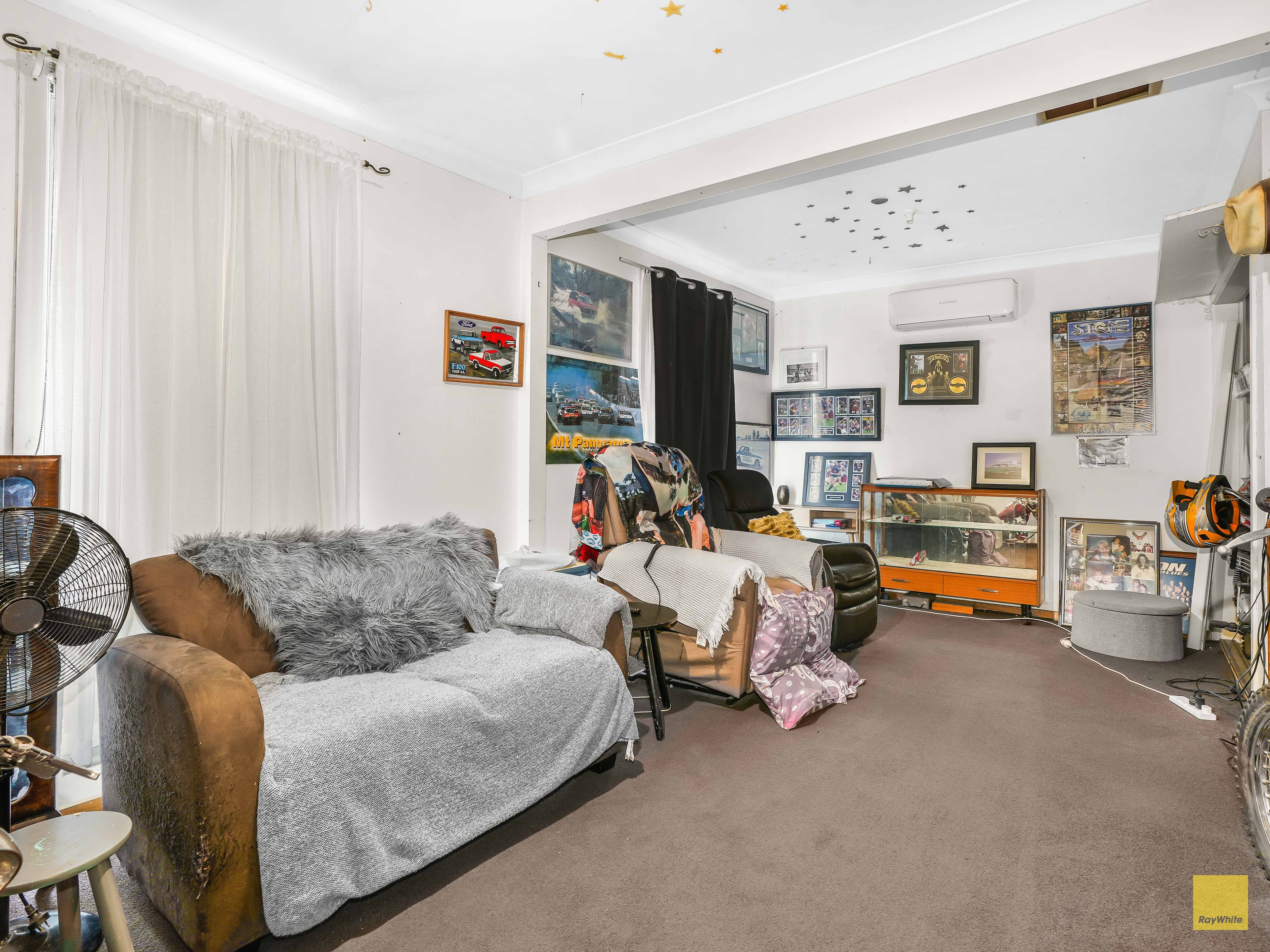 8 Richard Road, Melton South VIC 3338, Melton South - Thumbnail 5