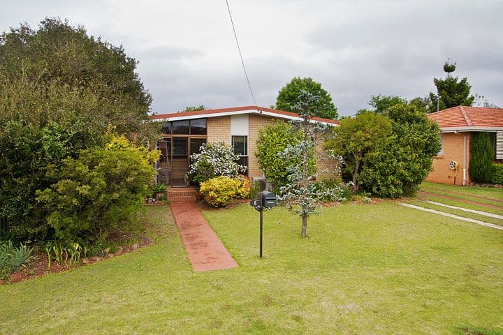 8 Bussian Street, HARRISTOWN QLD 4350, Harristown - Image 1