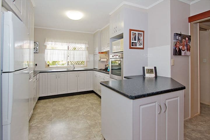 8 Bussian Street, HARRISTOWN QLD 4350, Harristown - Thumbnail 3