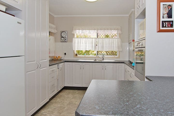 8 Bussian Street, HARRISTOWN QLD 4350, Harristown - Thumbnail 4
