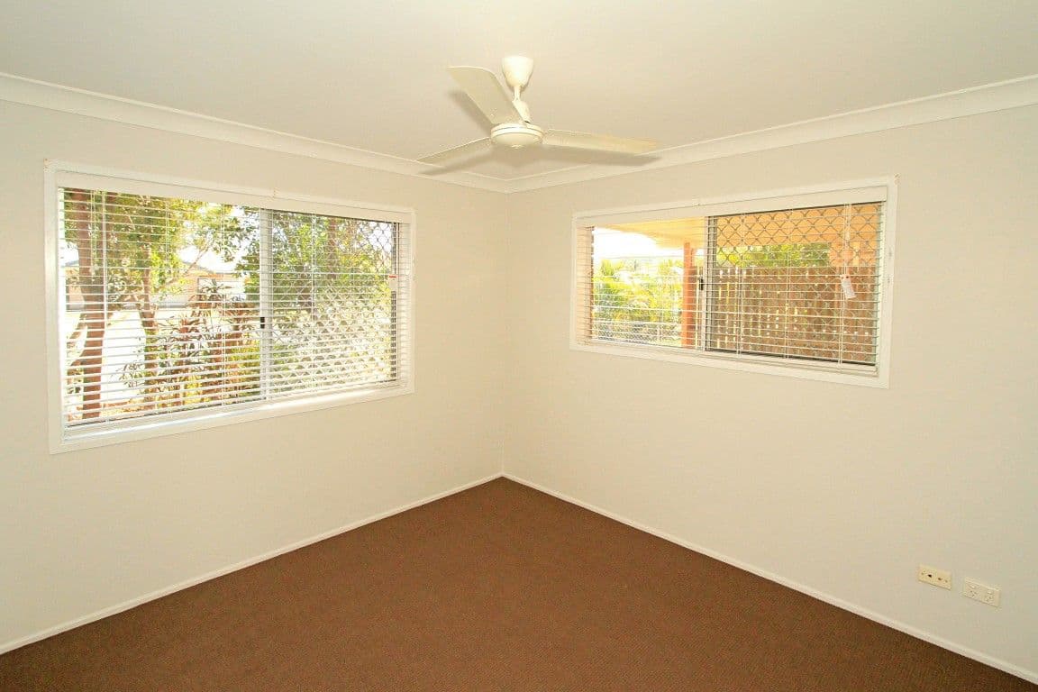 372 Farm Street, NORMAN GARDENS QLD 4701, Norman Gardens - Thumbnail 4