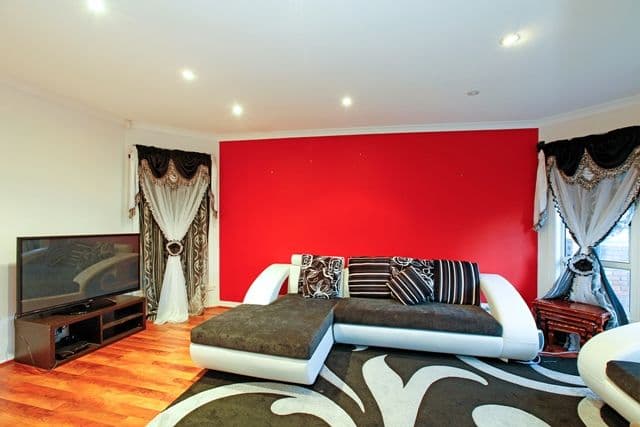 38 Benaroon Drive, LALOR VIC 3075, Lalor - Thumbnail 2