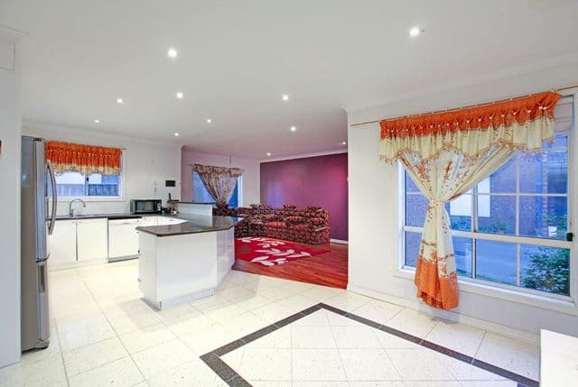38 Benaroon Drive, LALOR VIC 3075, Lalor - Thumbnail 3