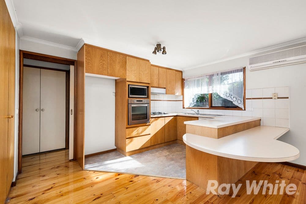 3 Fernhill Street, Glen Waverley VIC 3150, Glen Waverley - Thumbnail 2