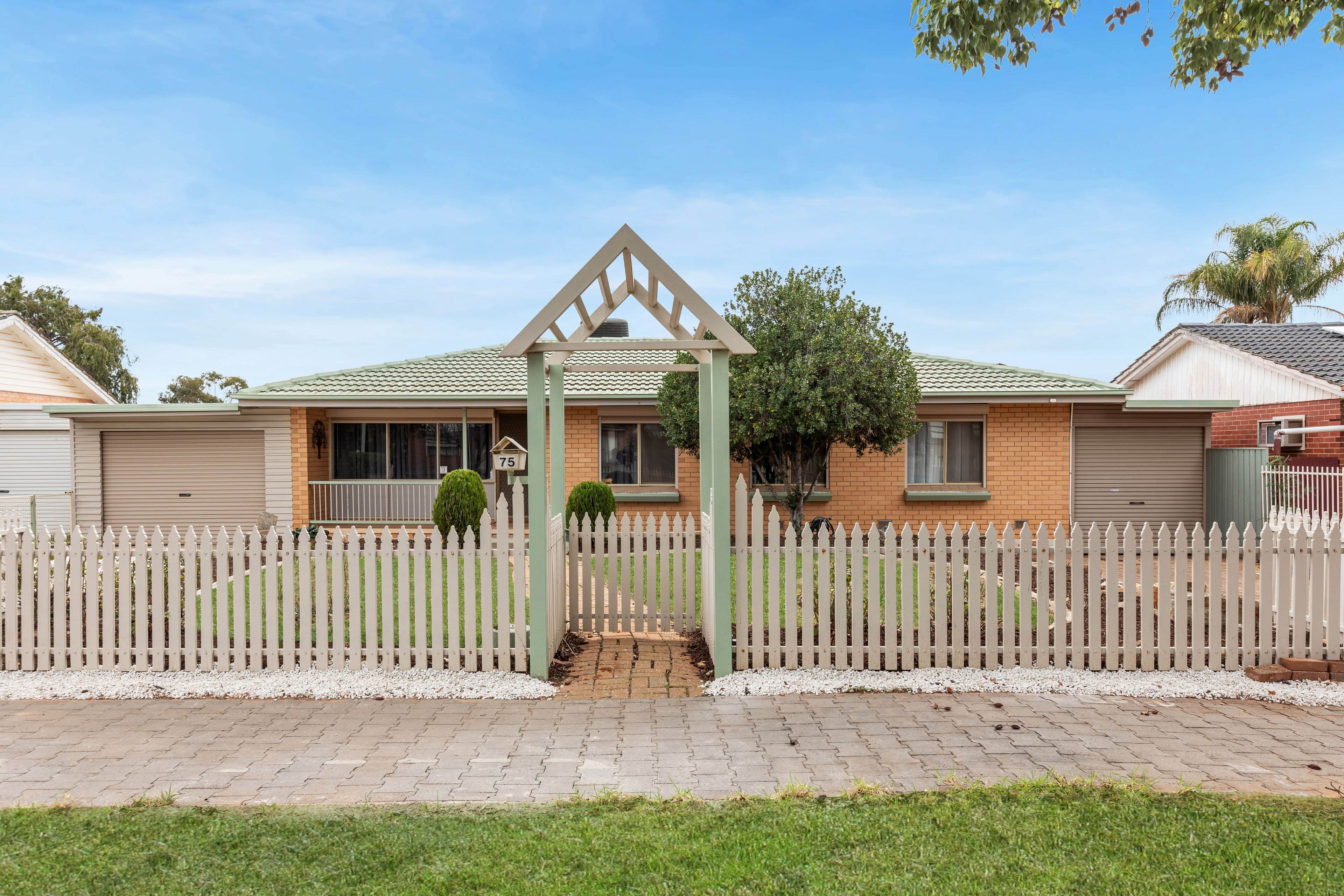 75 Hamblynn Road, Elizabeth Downs SA 5113, Elizabeth Downs - Thumbnail 2
