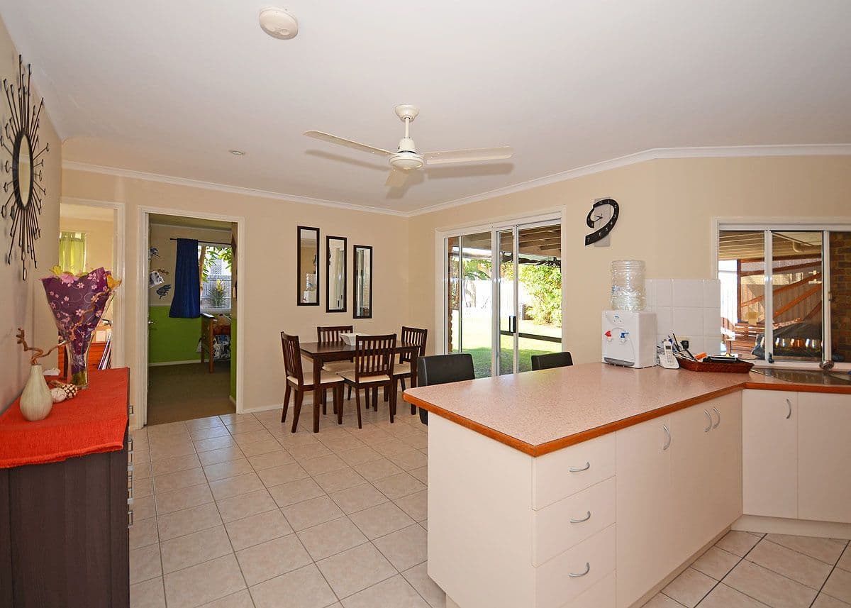 38 Victoria Street, POINT VERNON QLD 4655, Point Vernon - Thumbnail 5