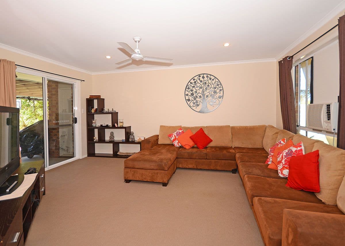 38 Victoria Street, POINT VERNON QLD 4655, Point Vernon - Thumbnail 7