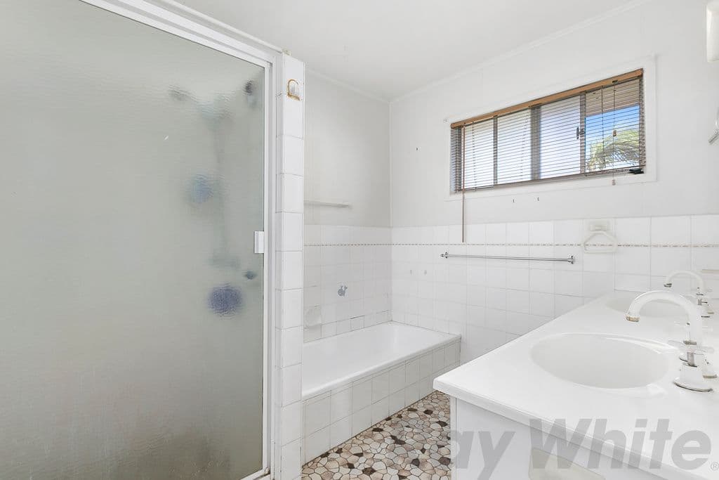 58 Flockton Street, Stafford Heights QLD 4053, Stafford Heights - Thumbnail 7
