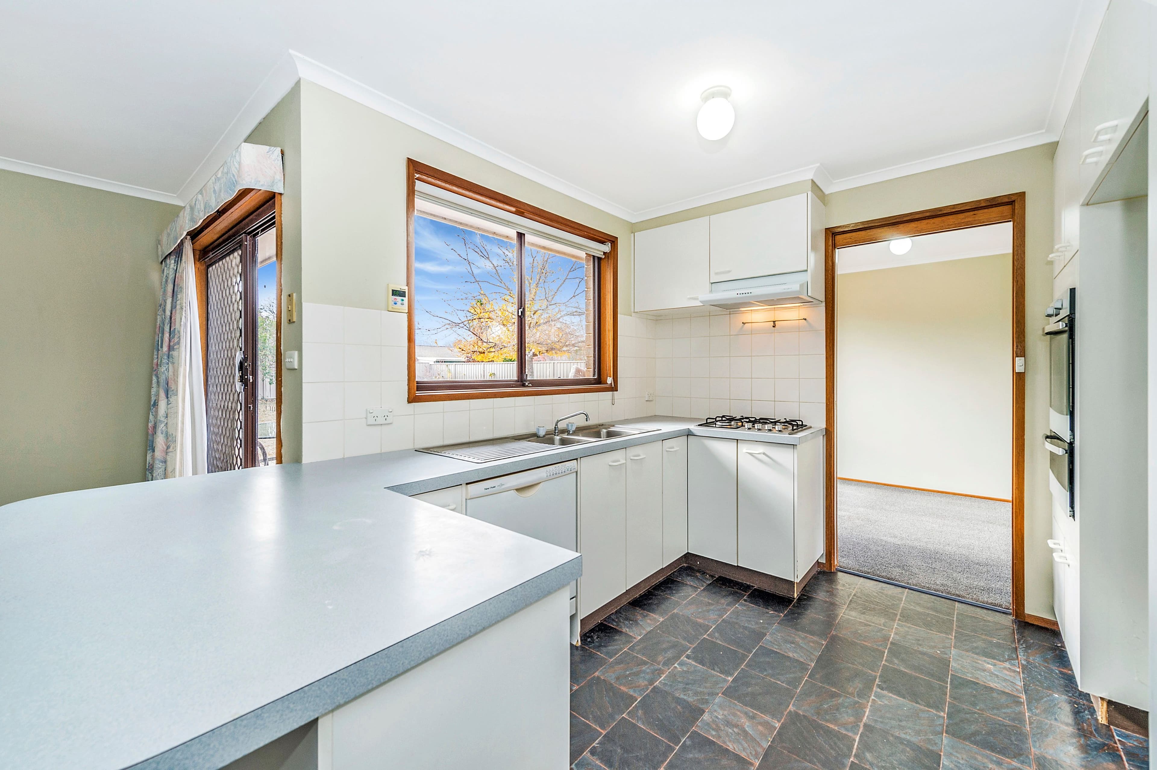 9 Muir Close, Isabella Plains ACT 2905, Isabella Plains - Thumbnail 5