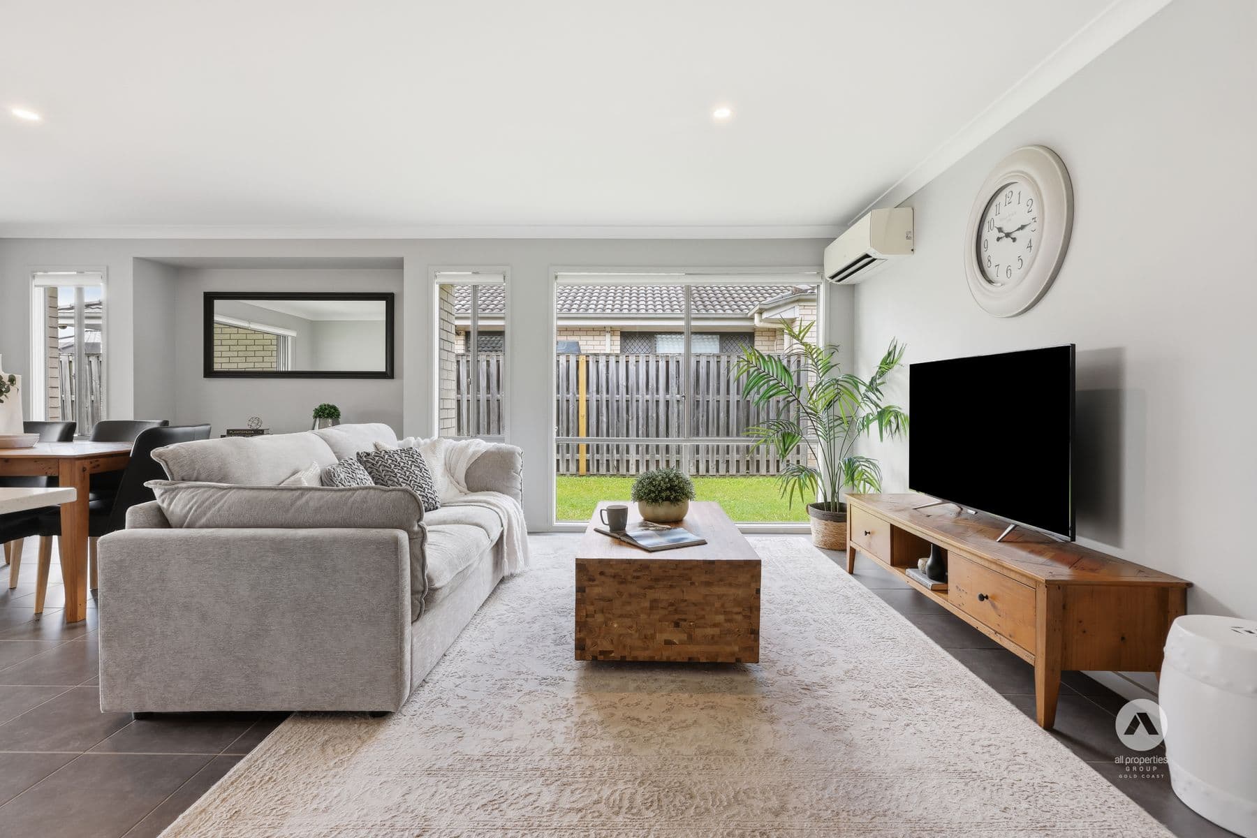 463 Gainsborough Drive, Pimpama QLD 4209, Pimpama - Thumbnail 3