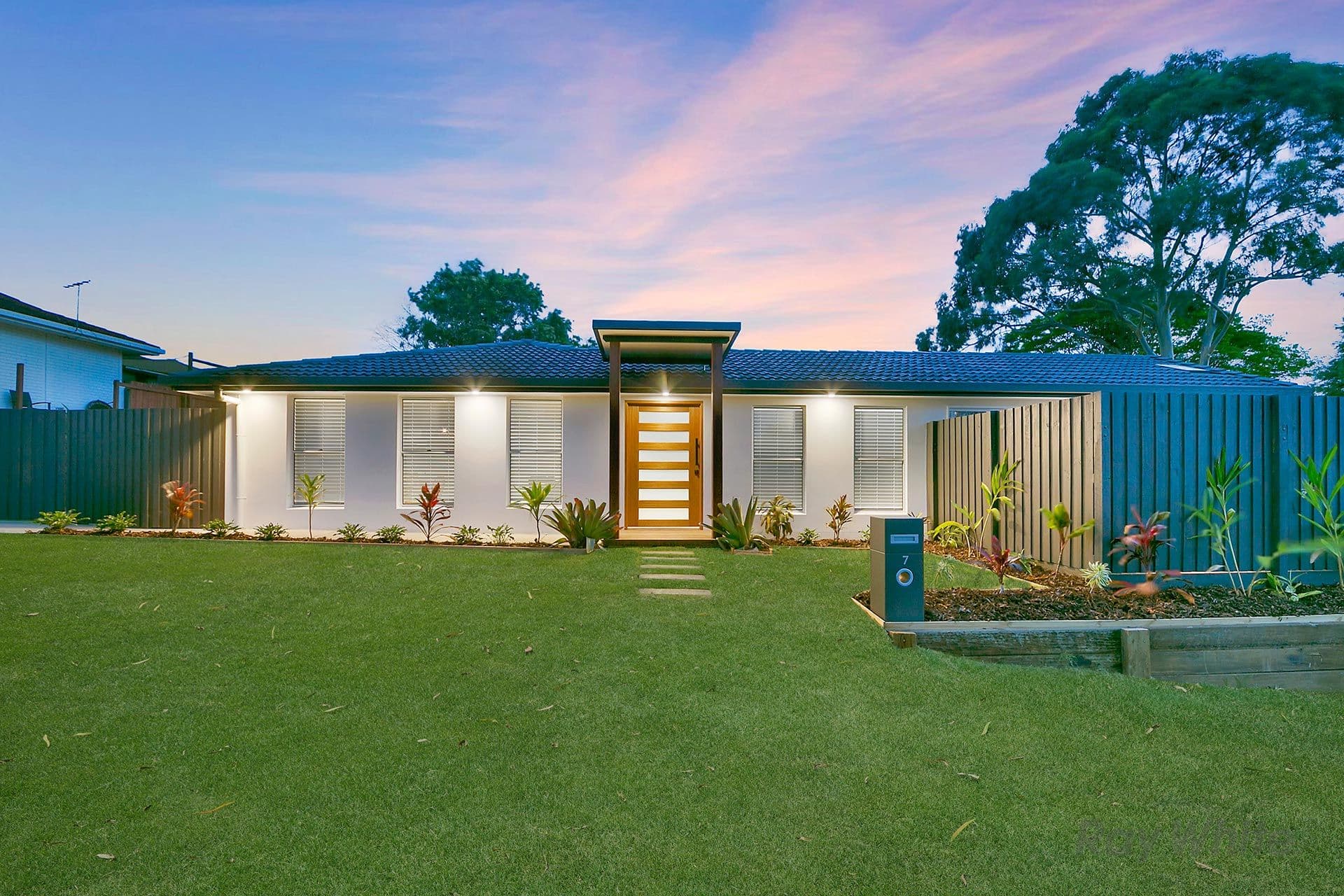 7 Dome Street, Eight Mile Plains QLD 4113, Eight Mile Plains - Image 1