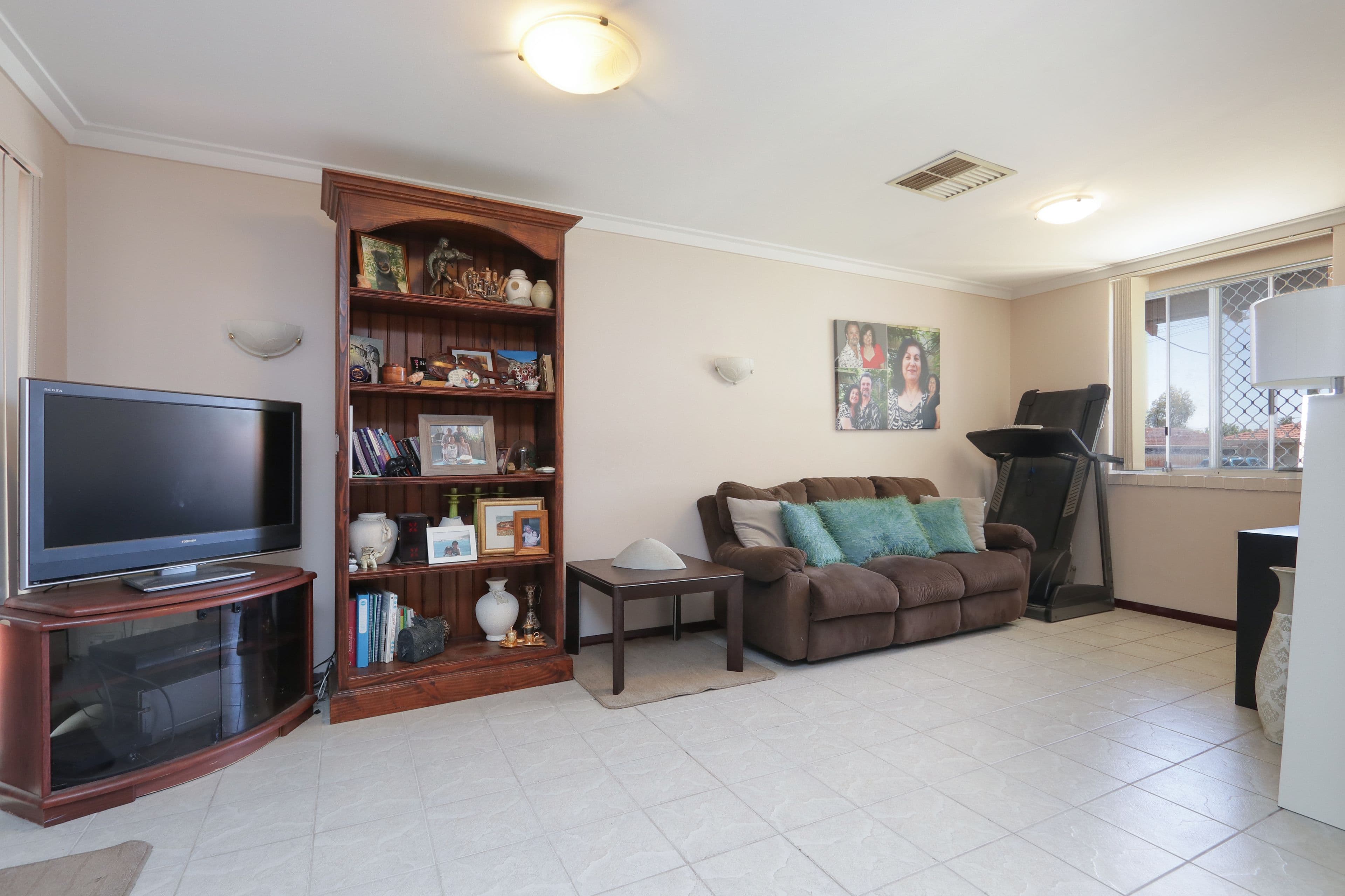 26 Chipla Way, Parkwood WA 6147, Parkwood - Thumbnail 3