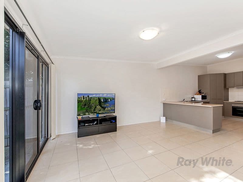 14 Jasmine Circuit, Ormeau QLD 4208, Ormeau - Thumbnail 5