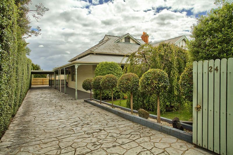 24  Eramosa Road East, SOMERVILLE VIC 3912, Somerville - Image 1