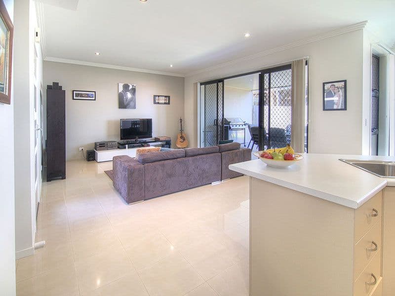 13 Bridgewater Street, MORNINGSIDE QLD 4170, Morningside - Thumbnail 3