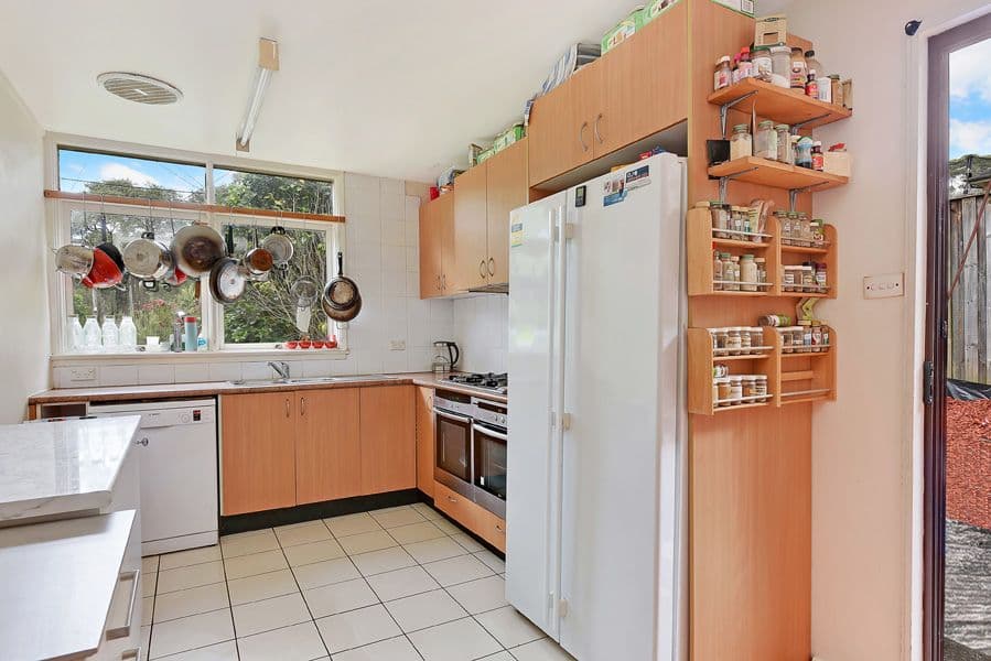 1 Nicholas Crescent, Normanhurst - Thumbnail 4