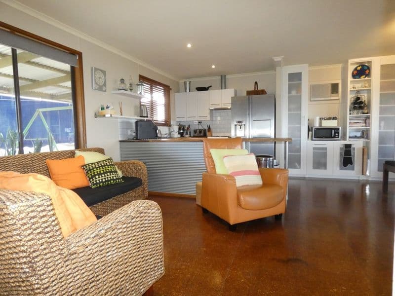 32 - 34 Bayview Road, Point Turton SA 5575, Point Turton - Thumbnail 3