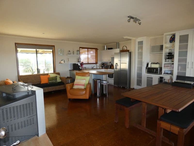32 - 34 Bayview Road, Point Turton SA 5575, Point Turton - Thumbnail 4