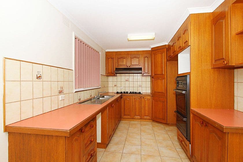 43 Cumberland Crescent, THOMASTOWN VIC 3074, Thomastown - Thumbnail 2