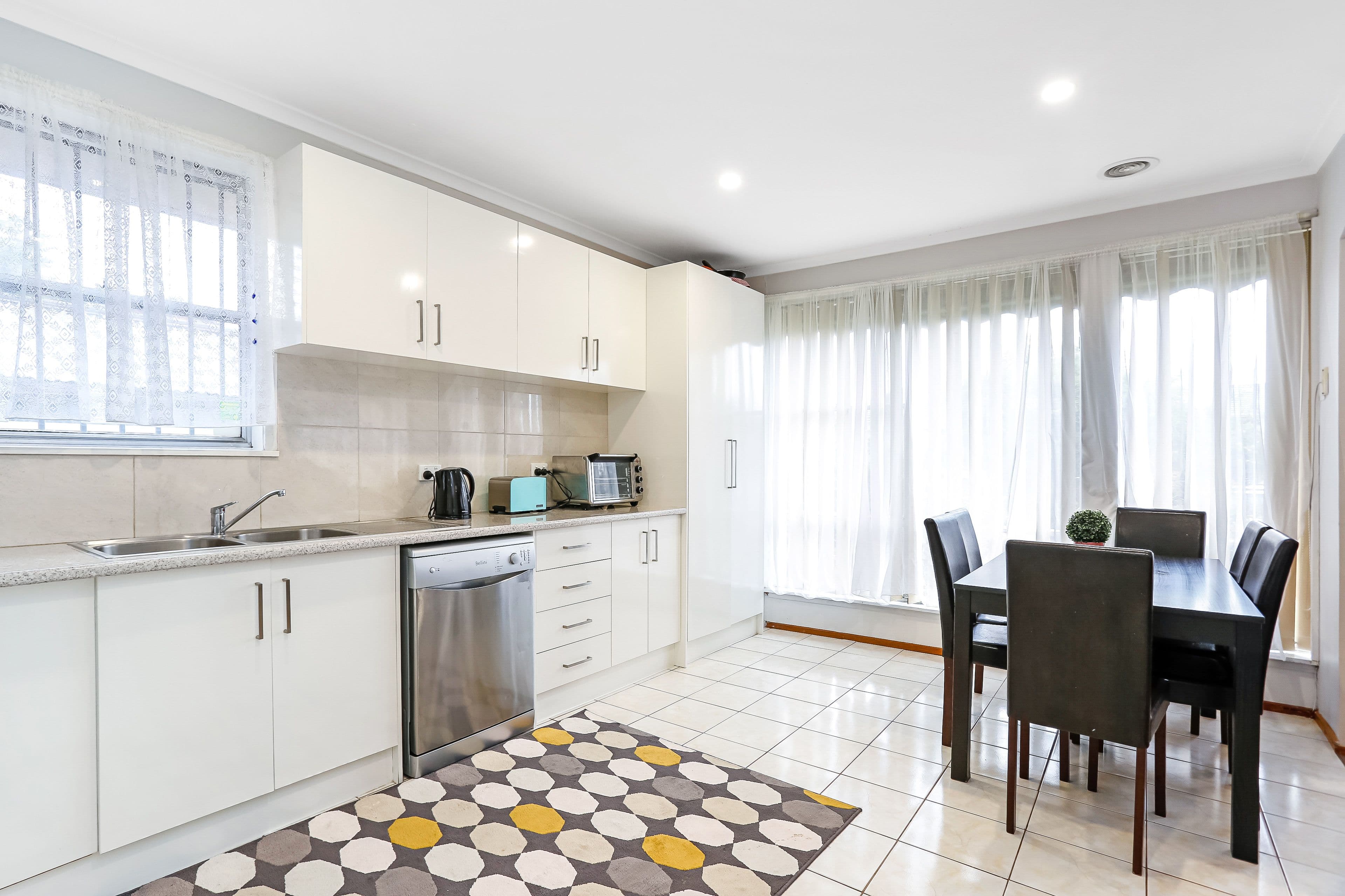 4 Warne Street, Coolaroo VIC 3048, Coolaroo - Thumbnail 4