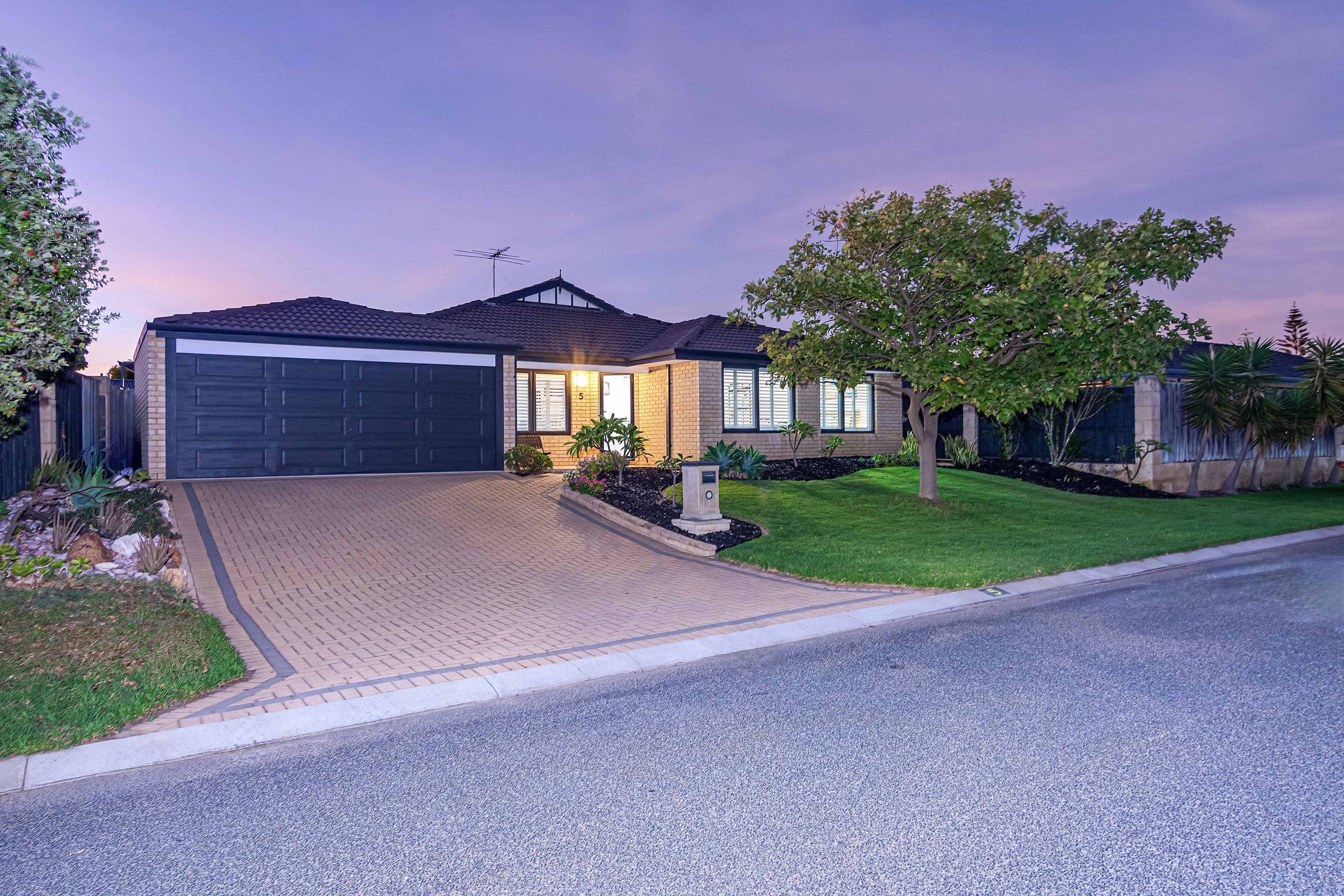 5 Mal Bay Court, Mindarie WA 6030, Mindarie - Thumbnail 2
