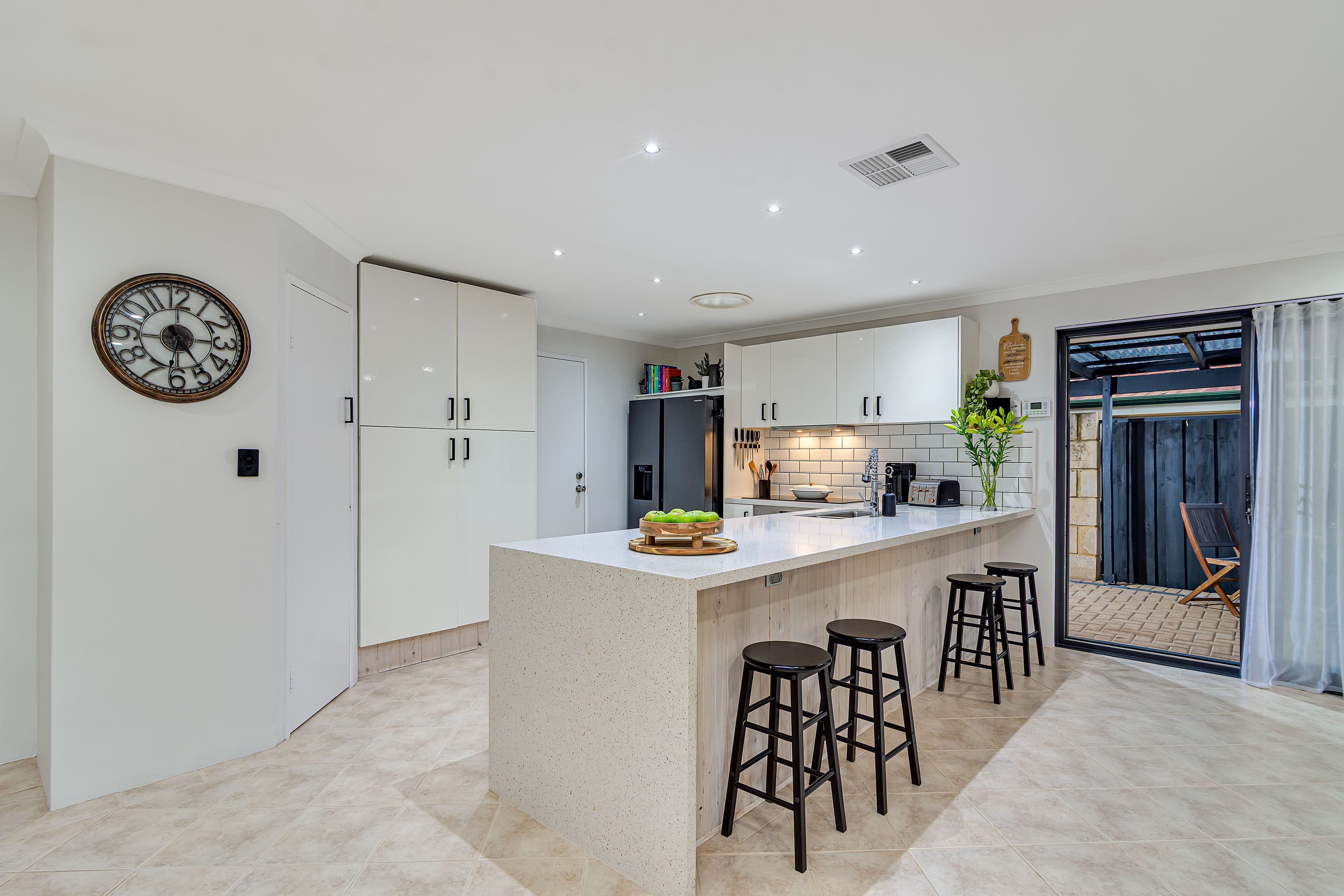 5 Mal Bay Court, Mindarie WA 6030, Mindarie - Thumbnail 8