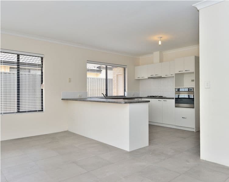 5 Tondoon Bend, AVELEY WA 6069, Aveley - Thumbnail 4
