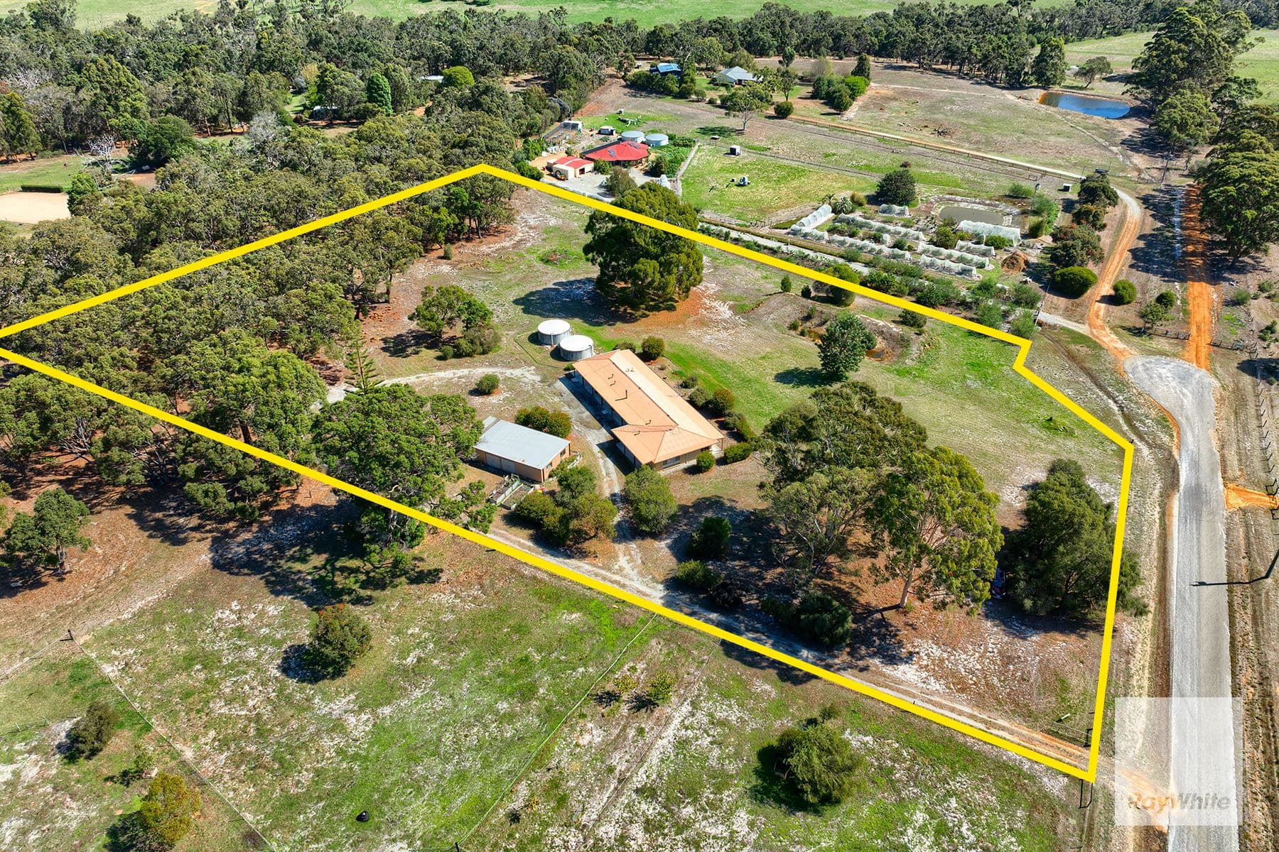19 Silverstar Court, Millbrook WA 6330, Millbrook - Thumbnail 2
