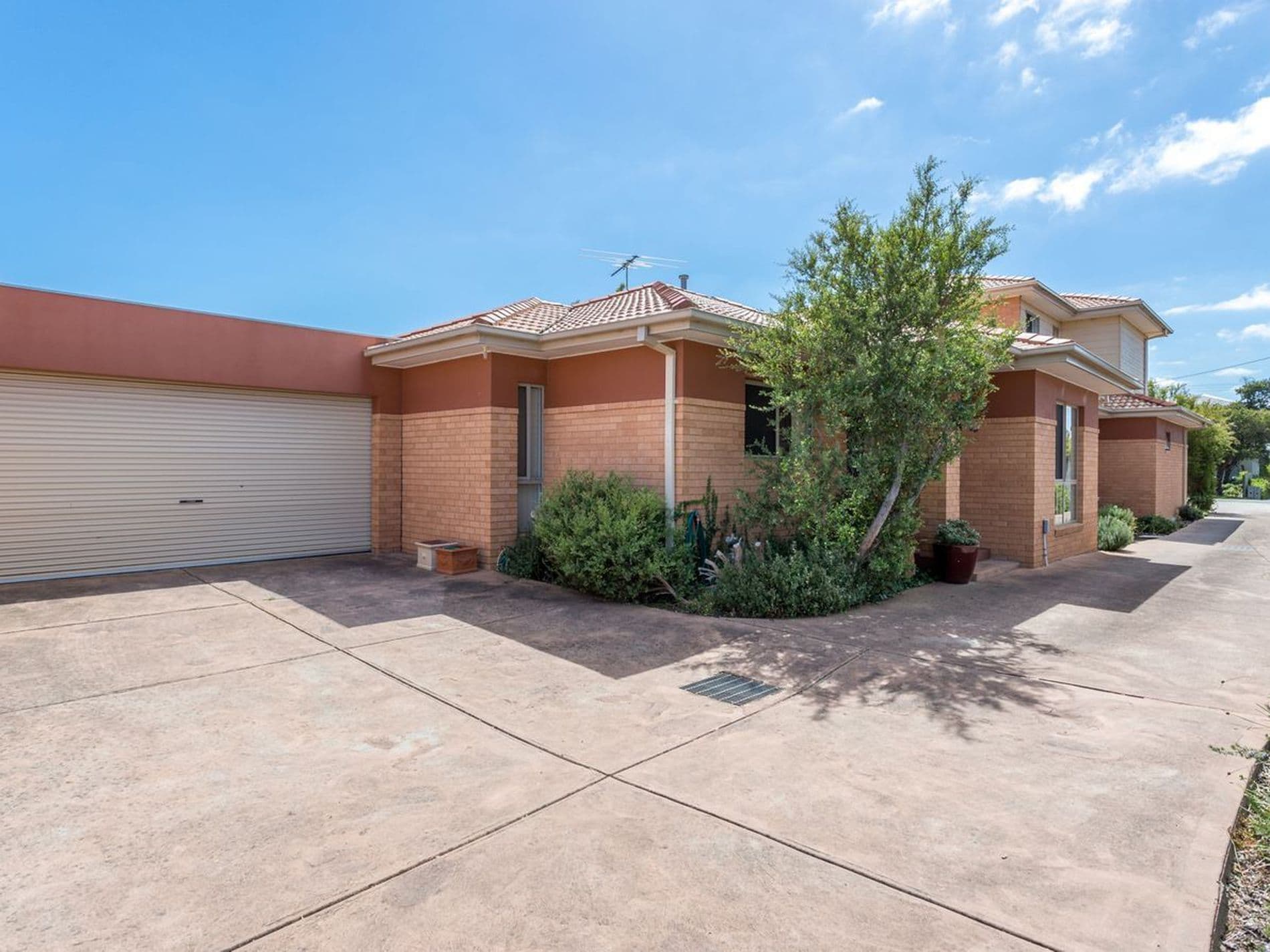 2 / 26 Hygeia Street, RYE, Rye - Image 1
