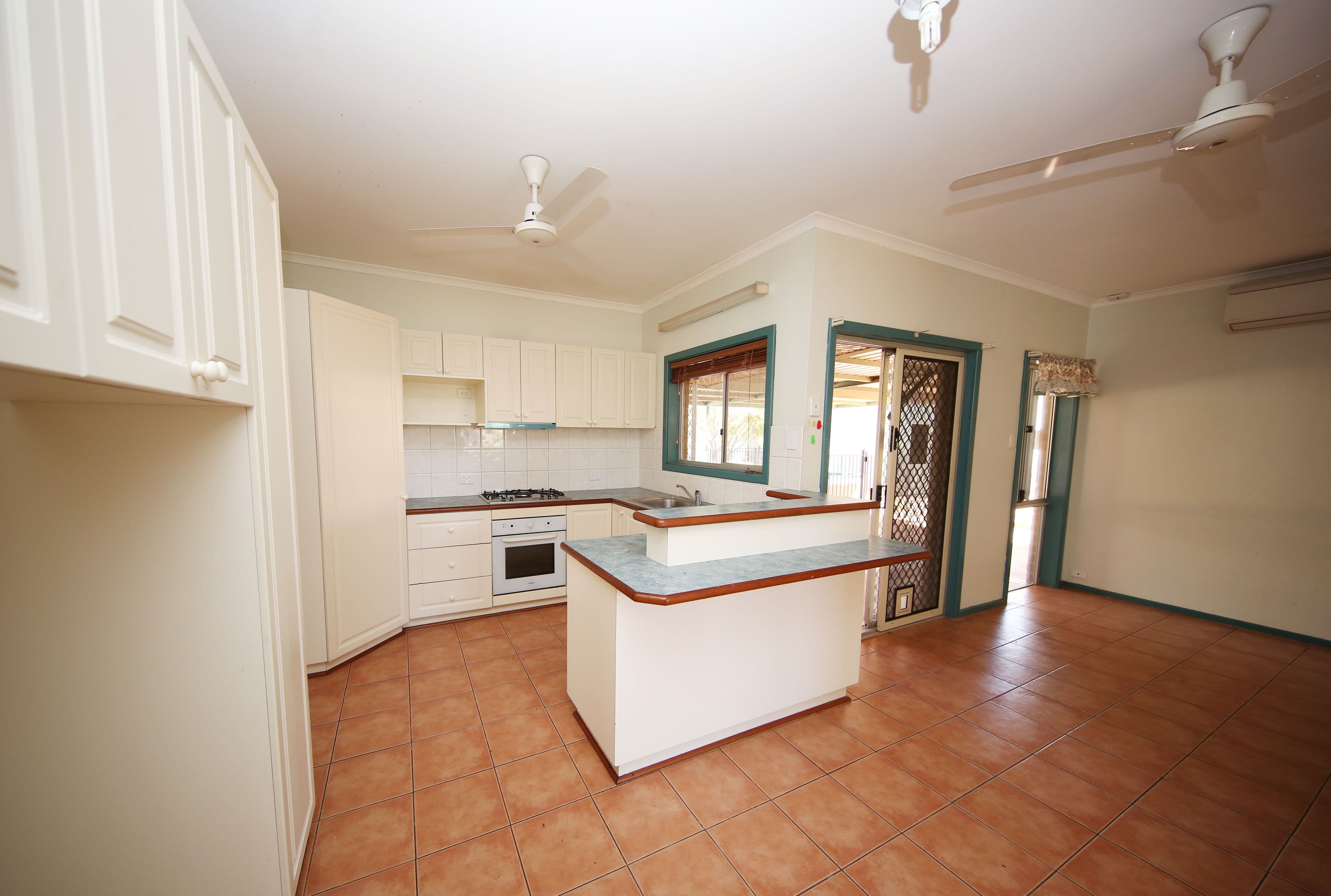14 Middleton Way, Nickol WA 6714, Nickol - Thumbnail 2