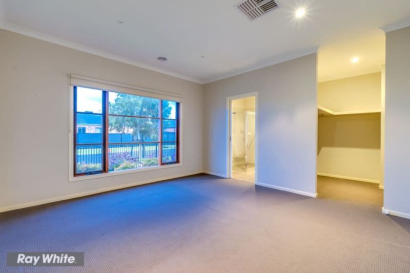 4 Regal  Road, Point Cook VIC 3030, Point Cook - Thumbnail 6
