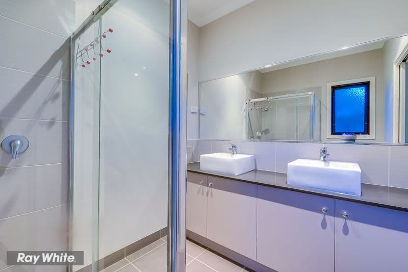 4 Regal  Road, Point Cook VIC 3030, Point Cook - Thumbnail 7
