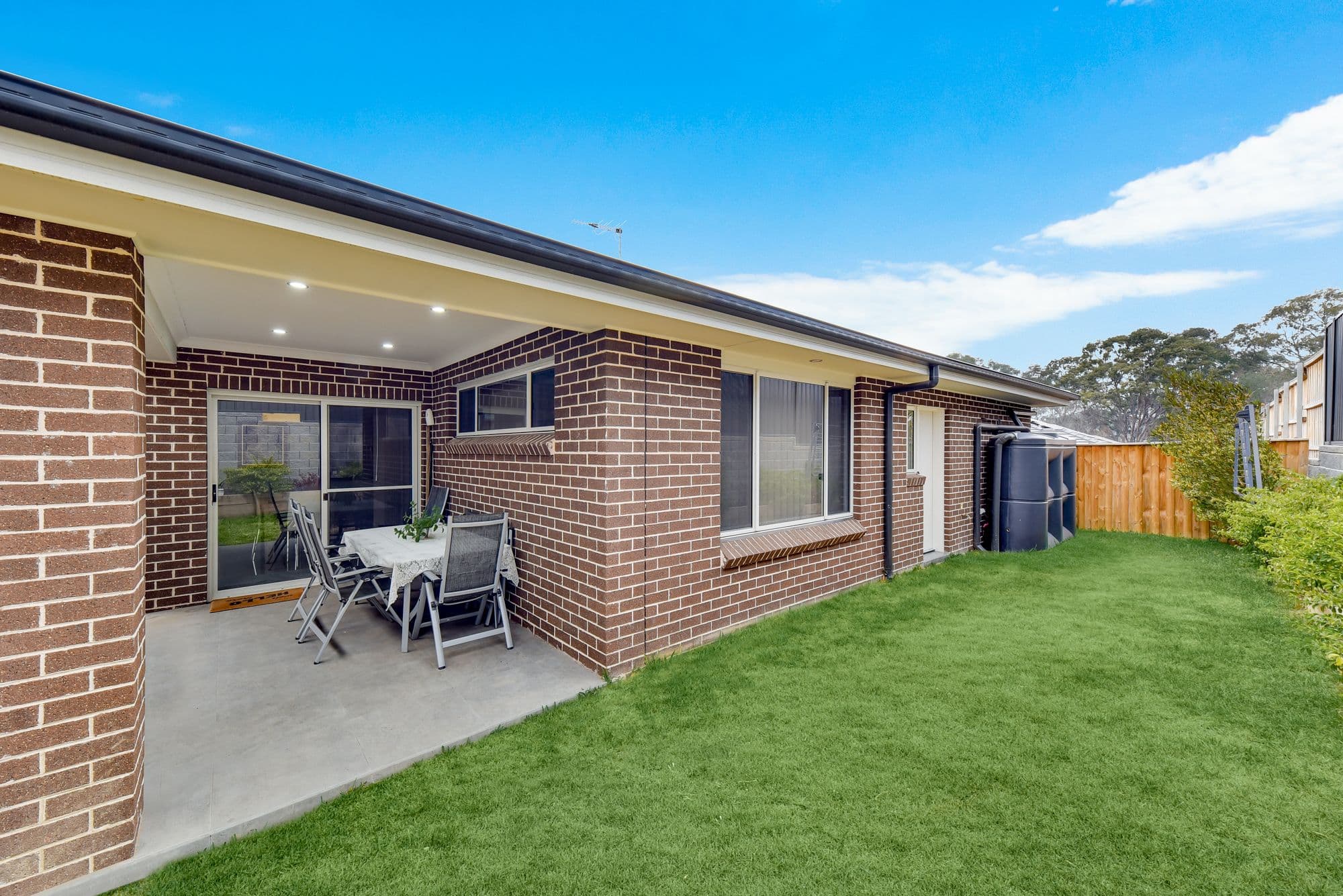 8 Ehrlich Street, Campbelltown - Thumbnail 2