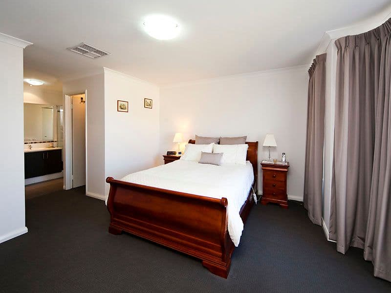 42 Minstrell Road, BERTRAM WA 6167, Bertram - Thumbnail 2