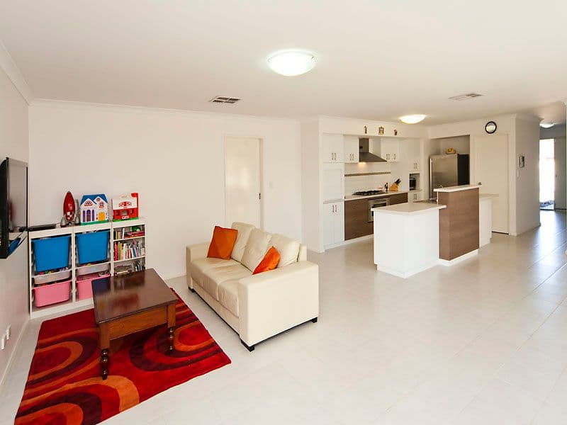 42 Minstrell Road, BERTRAM WA 6167, Bertram - Thumbnail 4
