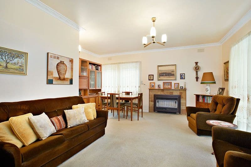 35 Rosenthal Crescent, RESERVOIR VIC 3073, Reservoir - Thumbnail 2