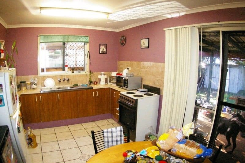 9 Pidgeon Drive, DECEPTION BAY QLD 4508, Deception Bay - Thumbnail 2