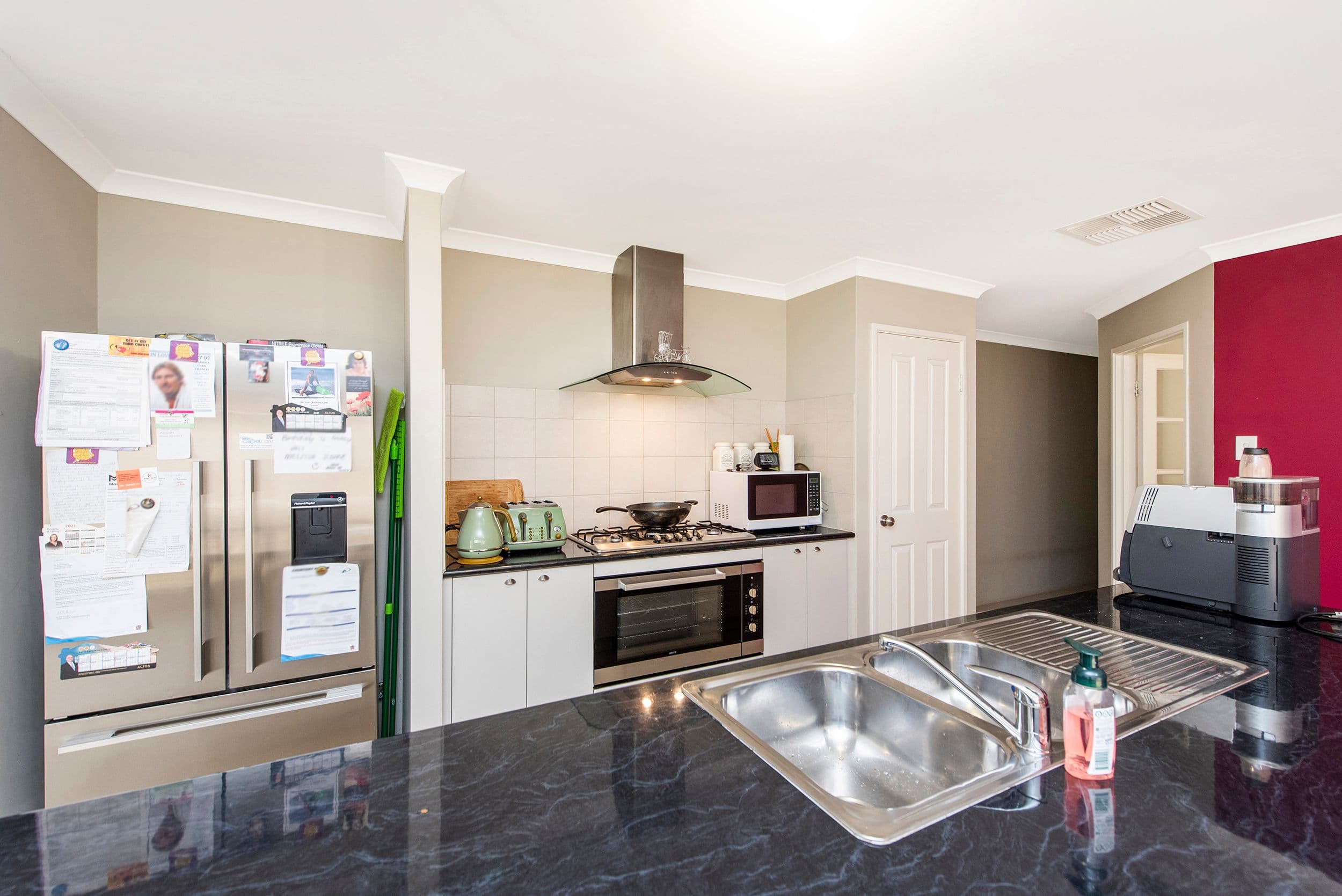 27 Abbeytown Circle, Waikiki WA 6169, Waikiki - Thumbnail 3