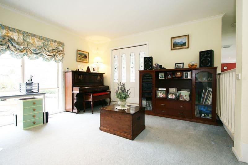 13 Sebire Avenue, WANDIN NORTH VIC 3139, Wandin North - Thumbnail 3