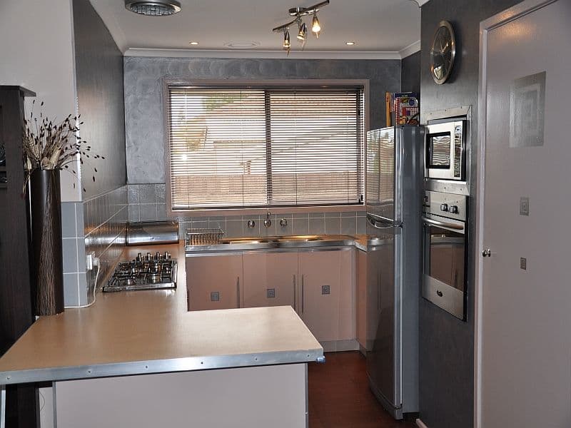 12 Newcombe Court, MILL PARK VIC 3082, Mill Park - Thumbnail 4