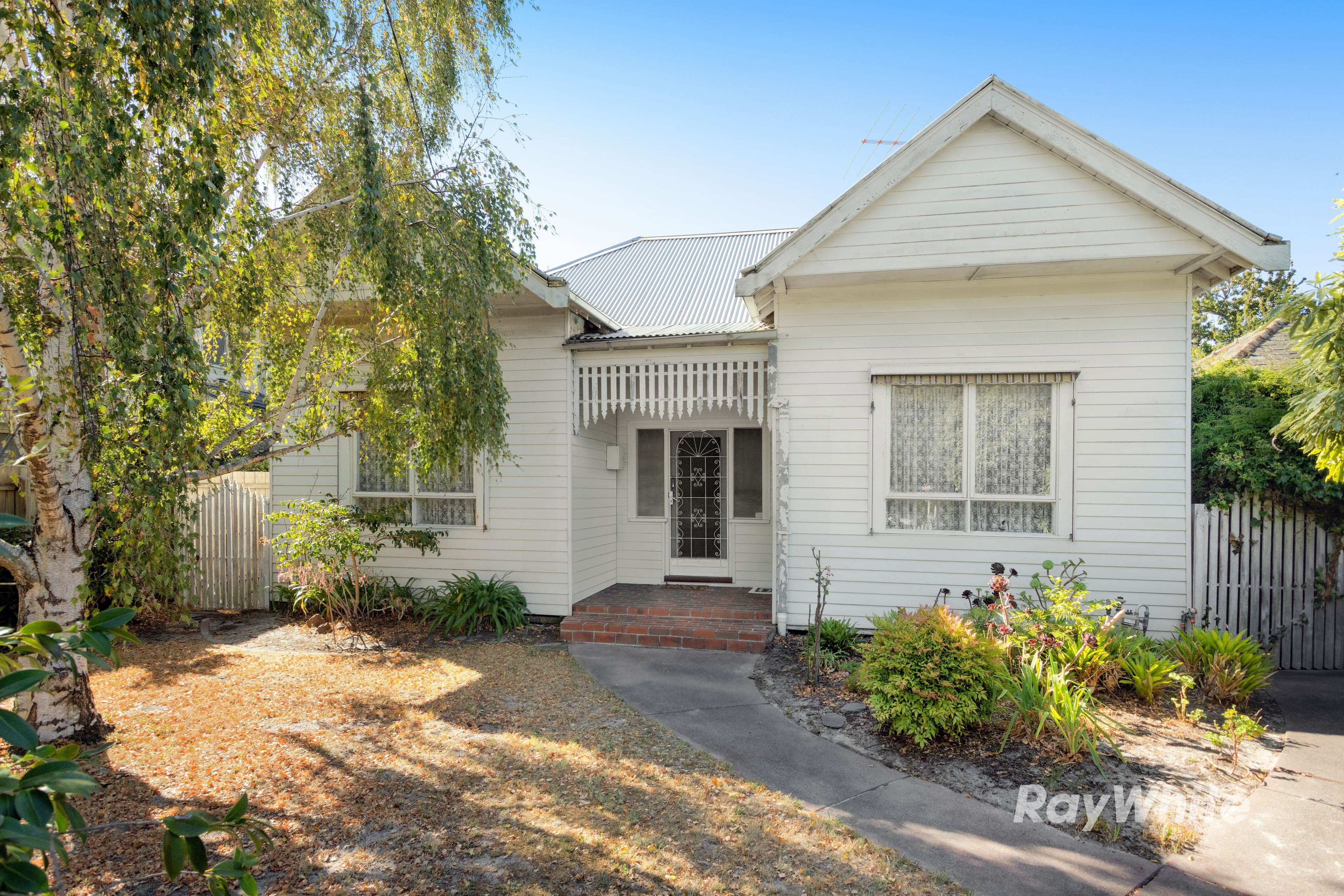 39 Hartington Street, Elsternwick VIC 3185, Elsternwick - Thumbnail 2