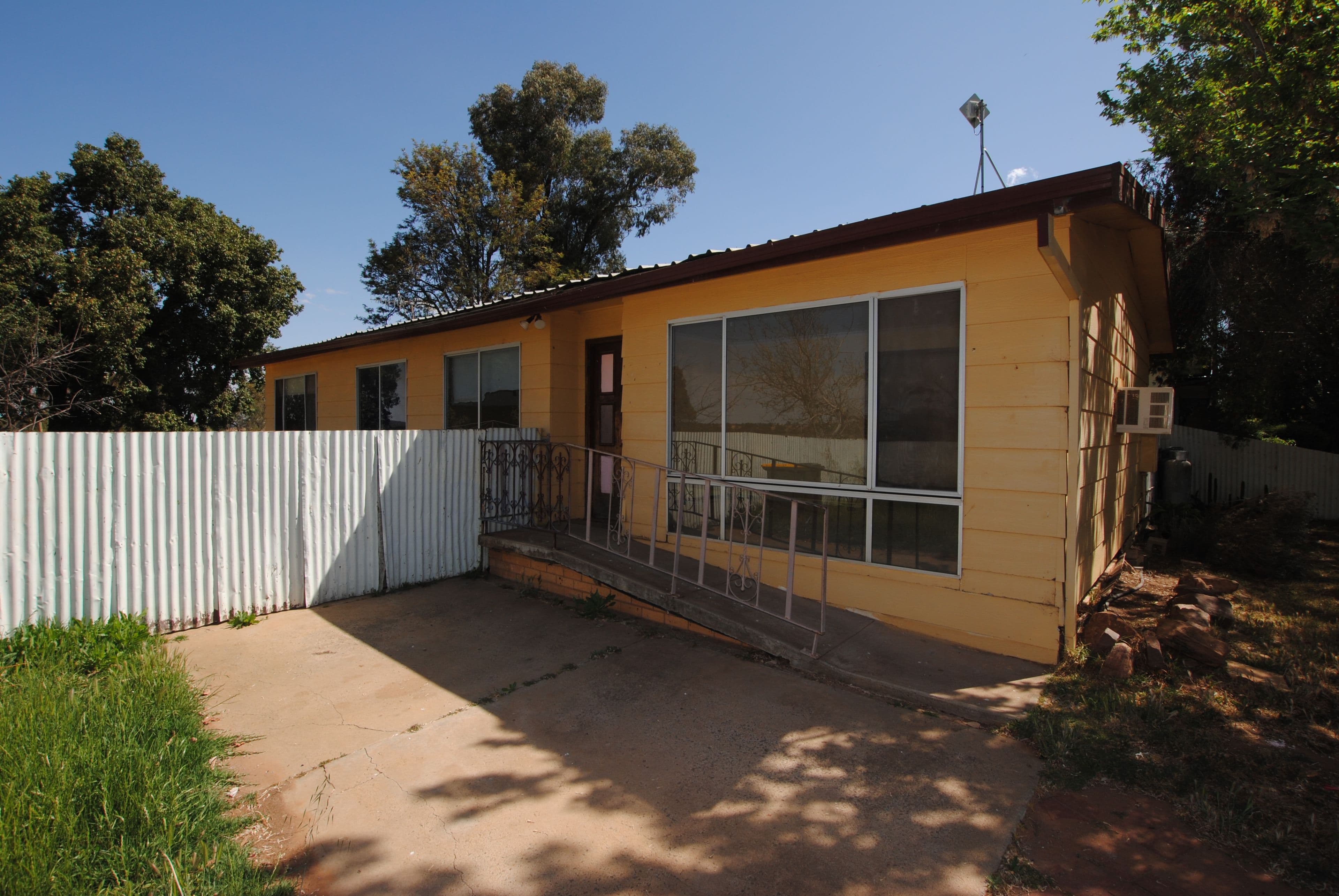26 Lowde Street, Nericon - Thumbnail 2