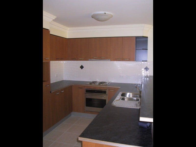 65 Lytton Road, BULIMBA QLD 4171, Bulimba - Thumbnail 2