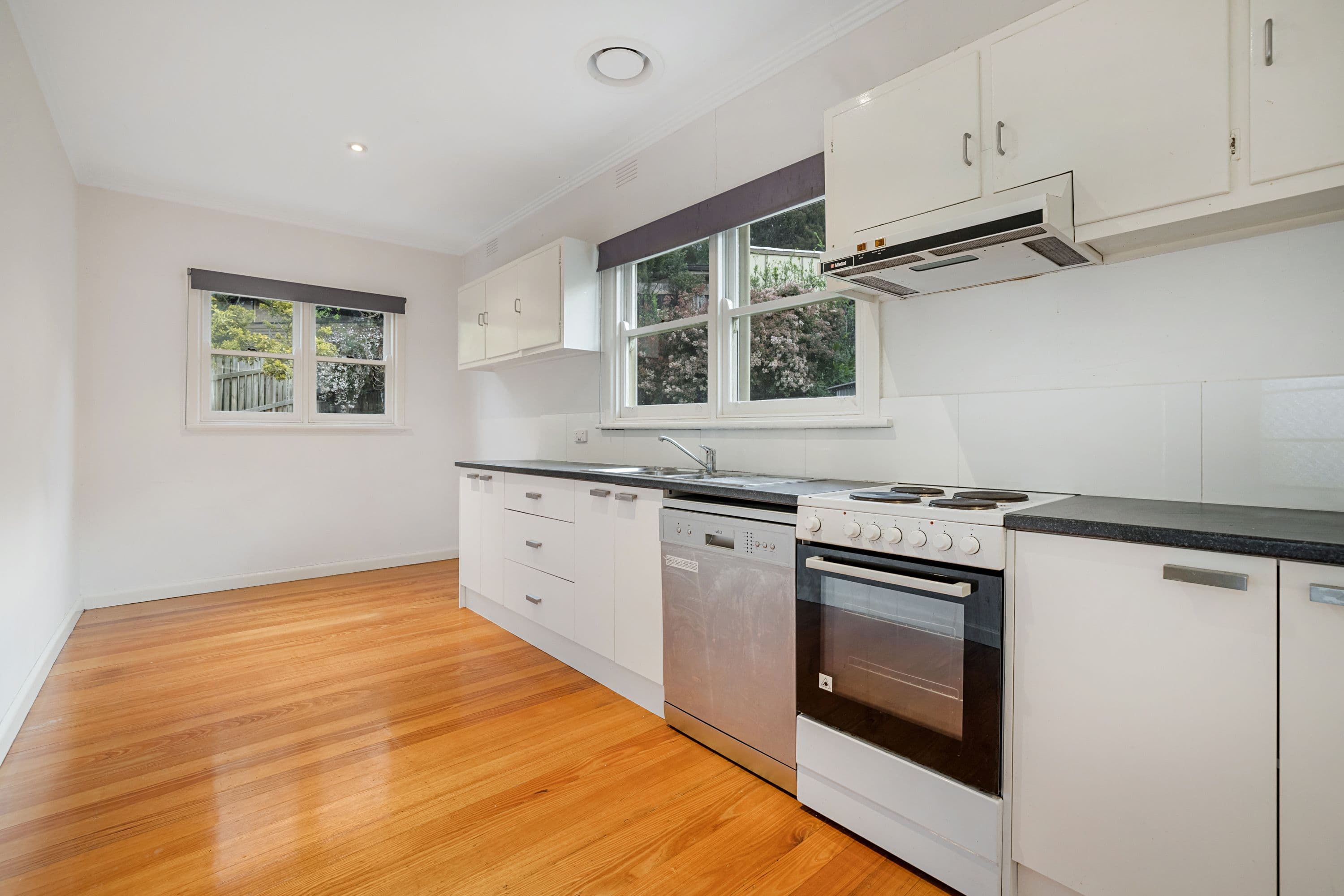 1 Ferndale Road, Upper Ferntree Gully VIC 3156, Upper Ferntree Gully - Thumbnail 2