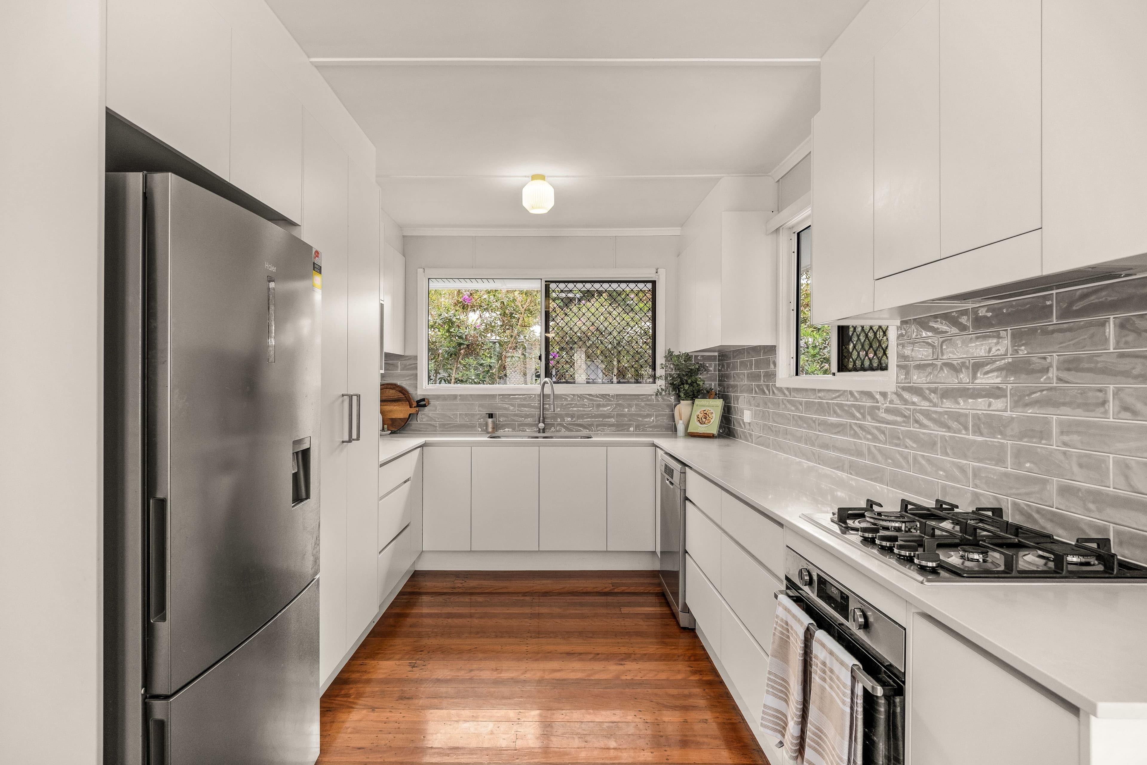 2 Maryland Street, Stafford Heights QLD 4053, Stafford Heights - Thumbnail 8